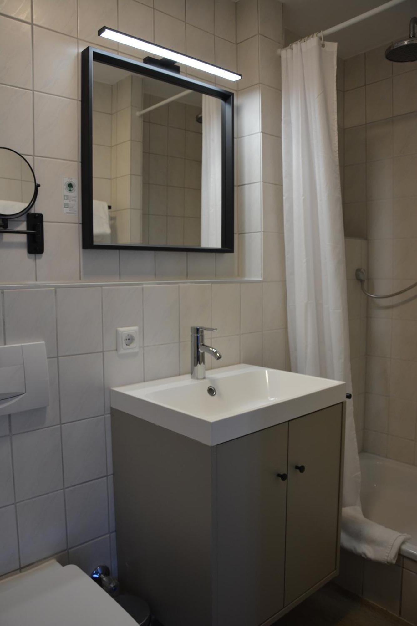Halfing Hotel Garni Kern מראה חיצוני תמונה
